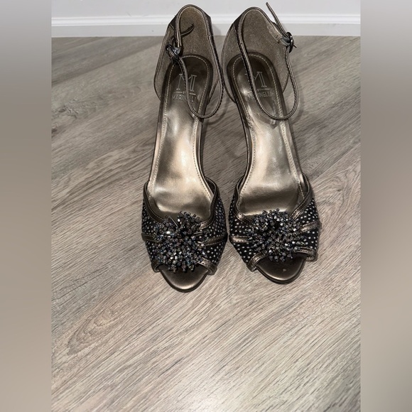 M by Marinelli Heels Expose Pewter Heel 3” - Picture 5 of 8